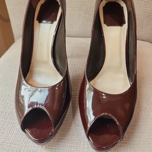 Christian Dior Very Privé, size 40, Burgundy Patent Leather, Peep-toe